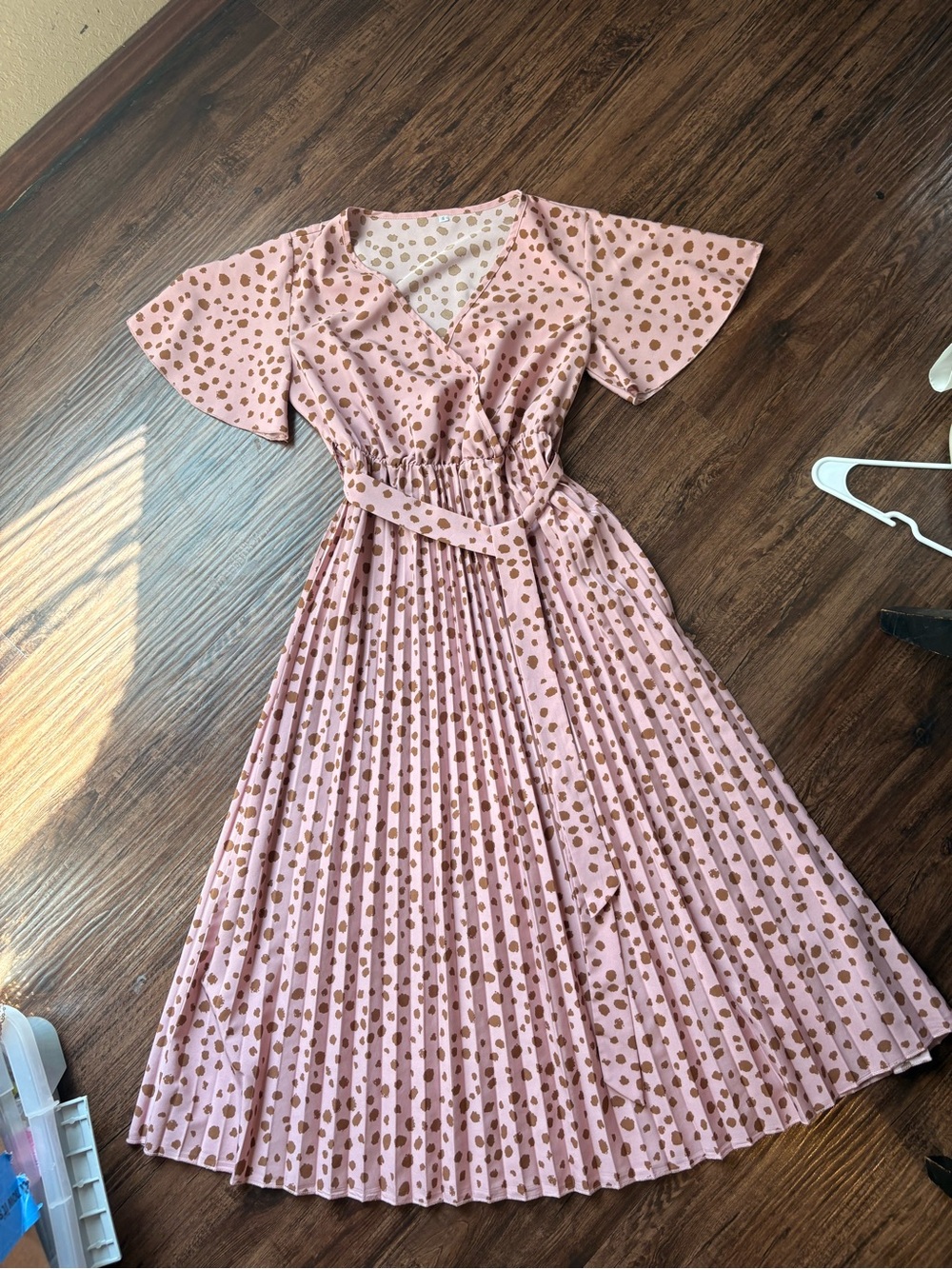 Pink Rose Pink Dress with Brown Spot Print - Pleated Maxi, V-Neck with Belt